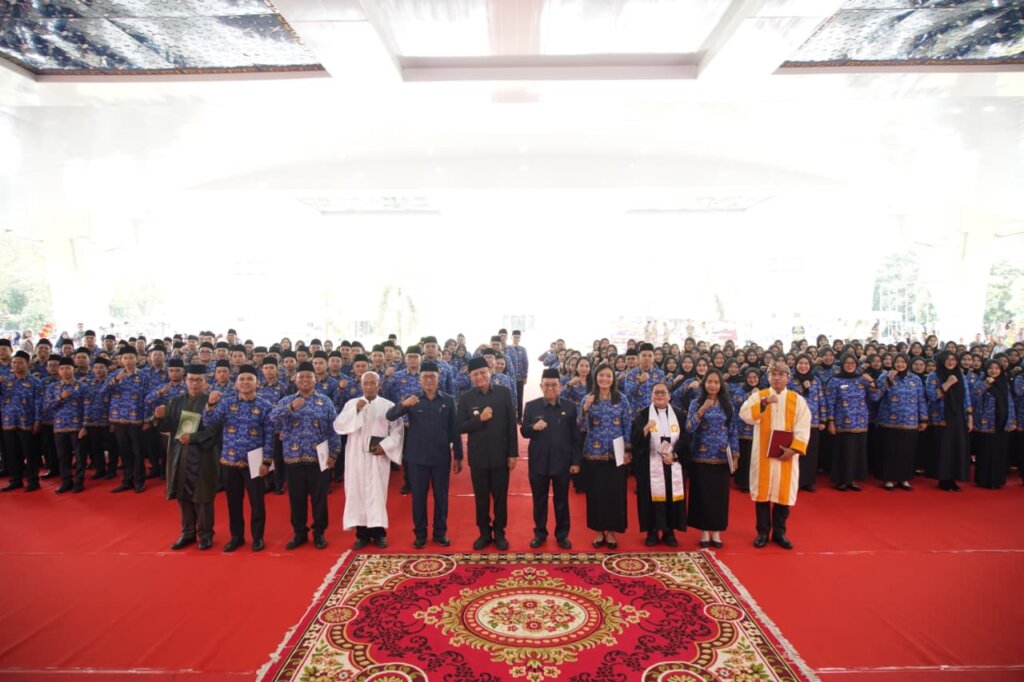 15 Pegawai Inspektorat OKU Timur Ikuti Pengambilan Sumpah PNS dan Pengangkatan Jabatan Fungsional